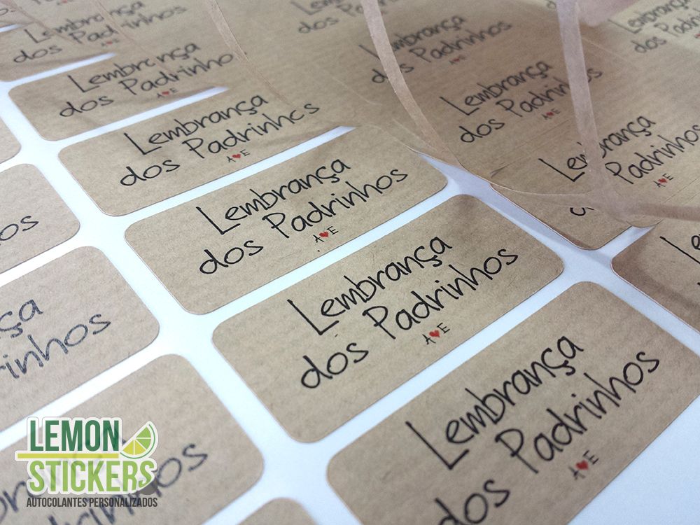 Etiquetas em papel kraft para casamento