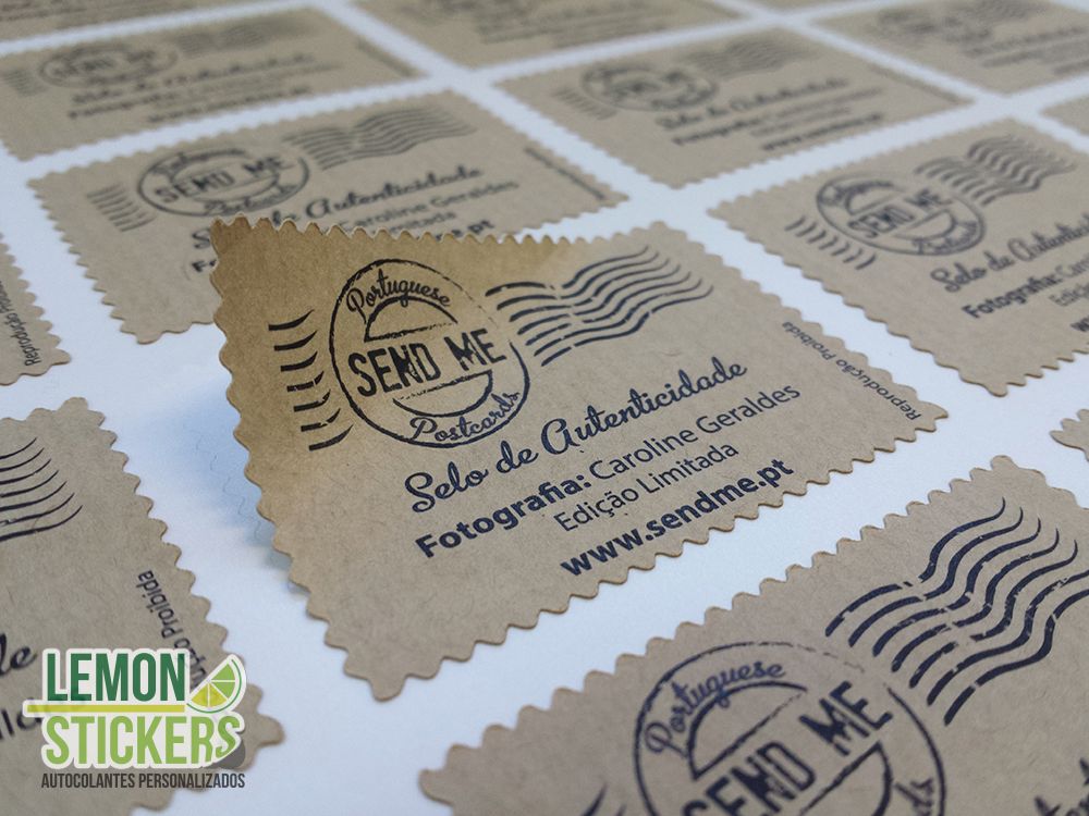 Selos autocolantes em papel kraft com corte serrilhado